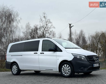 Белый Мерседес Вито, объемом двигателя 1.6 л и пробегом 77 тыс. км за 23800 $, фото 1 на Automoto.ua