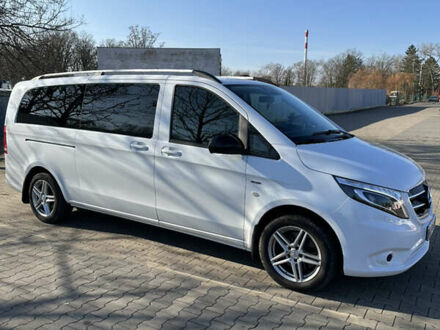 Мерседес Віто 2020 у Сваляве на Automoto.ua Білий Мерседес Віто, об'ємом двигуна 2 л та пробігом 160 тис. км за 36200 $, фото 1 на Automoto.ua