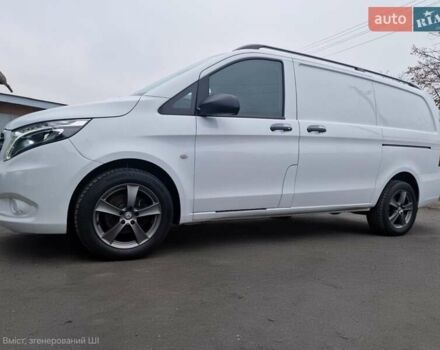 Білий Мерседес Віто, об'ємом двигуна 1.95 л та пробігом 254 тис. км за 20499 $, фото 1 на Automoto.ua