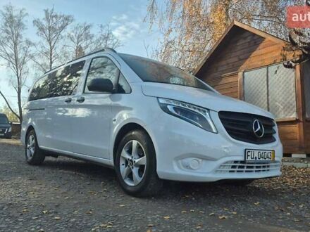 Белый Мерседес Вито, объемом двигателя 1.95 л и пробегом 203 тыс. км за 32000 $, фото 1 на Automoto.ua