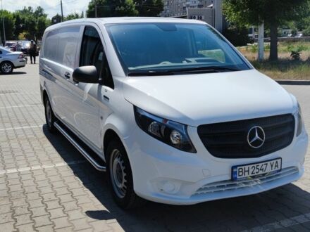 Мерседес Віто 2021 у Одесі на Automoto.ua Білий Мерседес Віто, об'ємом двигуна 0 л та пробігом 27 тис. км за 20700 $, фото 1 на Automoto.ua