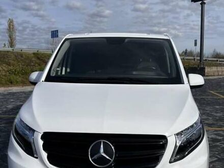 Белый Мерседес Вито, объемом двигателя 2 л и пробегом 258 тыс. км за 22500 $, фото 1 на Automoto.ua