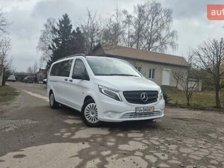Белый Мерседес Вито, объемом двигателя 2 л и пробегом 310 тыс. км за 30900 $, фото 1 на Automoto.ua