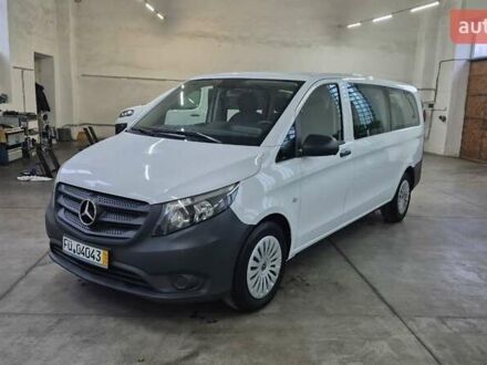 Белый Мерседес Вито, объемом двигателя 0 л и пробегом 186 тыс. км за 31500 $, фото 1 на Automoto.ua