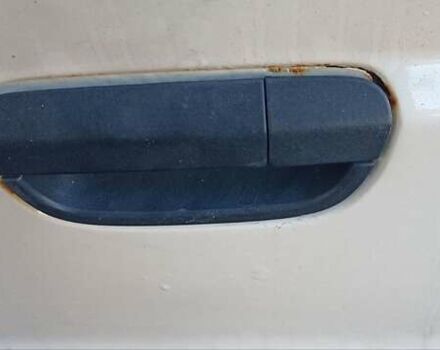 Бежевый Мерседес Вито, объемом двигателя 2.15 л и пробегом 592 тыс. км за 15000 $, фото 1 на Automoto.ua