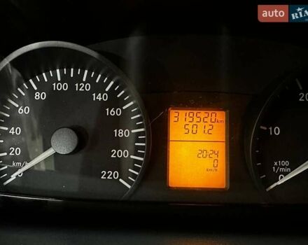 Бежевый Мерседес Вито, объемом двигателя 2.2 л и пробегом 320 тыс. км за 12500 $, фото 12 на Automoto.ua