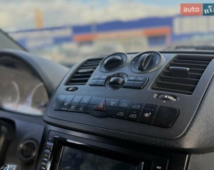 Бежевый Мерседес Вито, объемом двигателя 2.15 л и пробегом 379 тыс. км за 9999 $, фото 30 на Automoto.ua