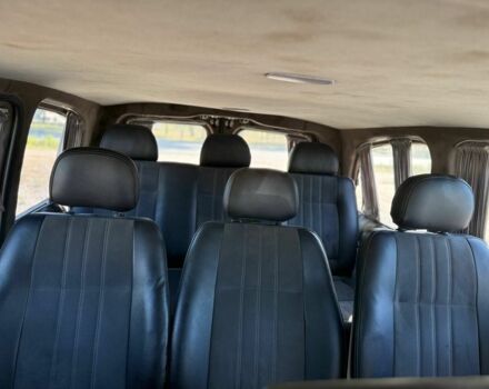 Бежевый Мерседес Вито, объемом двигателя 0 л и пробегом 275 тыс. км за 12001 $, фото 3 на Automoto.ua