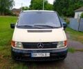 Бежевый Мерседес Вито, объемом двигателя 2.3 л и пробегом 200 тыс. км за 2000 $, фото 1 на Automoto.ua