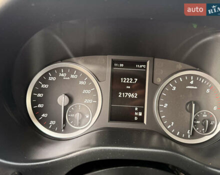Черный Мерседес Вито, объемом двигателя 2 л и пробегом 217 тыс. км за 28000 $, фото 22 на Automoto.ua