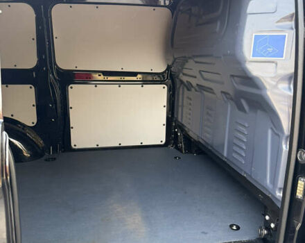 Черный Мерседес Вито, объемом двигателя 2 л и пробегом 217 тыс. км за 28000 $, фото 38 на Automoto.ua