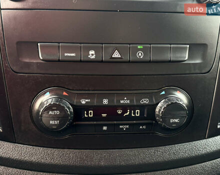 Черный Мерседес Вито, объемом двигателя 2 л и пробегом 217 тыс. км за 28000 $, фото 27 на Automoto.ua