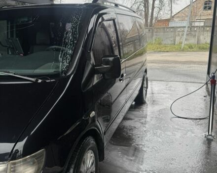 Черный Мерседес Вито, объемом двигателя 2.1 л и пробегом 515 тыс. км за 5250 $, фото 2 на Automoto.ua