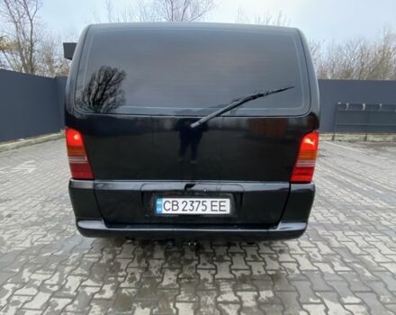 Черный Мерседес Вито, объемом двигателя 2.2 л и пробегом 200 тыс. км за 4300 $, фото 3 на Automoto.ua