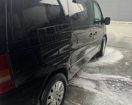 Черный Мерседес Вито, объемом двигателя 2.1 л и пробегом 515 тыс. км за 5250 $, фото 3 на Automoto.ua