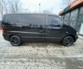 Черный Мерседес Вито, объемом двигателя 2.2 л и пробегом 200 тыс. км за 4300 $, фото 1 на Automoto.ua