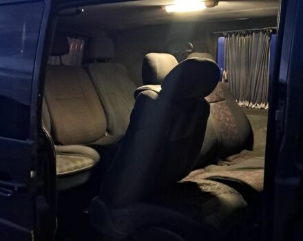 Черный Мерседес Вито, объемом двигателя 2.1 л и пробегом 485 тыс. км за 3990 $, фото 8 на Automoto.ua