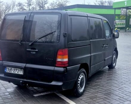 Черный Мерседес Вито, объемом двигателя 3 л и пробегом 234 тыс. км за 2750 $, фото 2 на Automoto.ua