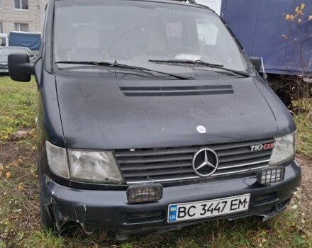 Черный Мерседес Вито, объемом двигателя 2.1 л и пробегом 420 тыс. км за 2500 $, фото 2 на Automoto.ua
