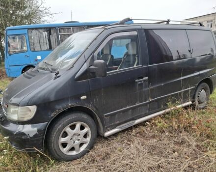 Черный Мерседес Вито, объемом двигателя 2.1 л и пробегом 420 тыс. км за 2500 $, фото 5 на Automoto.ua