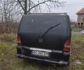 Черный Мерседес Вито, объемом двигателя 2.1 л и пробегом 420 тыс. км за 2500 $, фото 3 на Automoto.ua