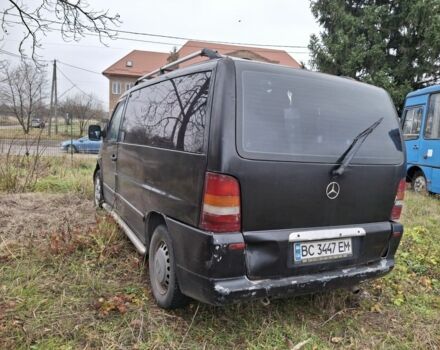 Черный Мерседес Вито, объемом двигателя 2.1 л и пробегом 420 тыс. км за 2500 $, фото 6 на Automoto.ua