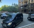 Черный Мерседес Вито, объемом двигателя 2.1 л и пробегом 485 тыс. км за 6800 $, фото 2 на Automoto.ua