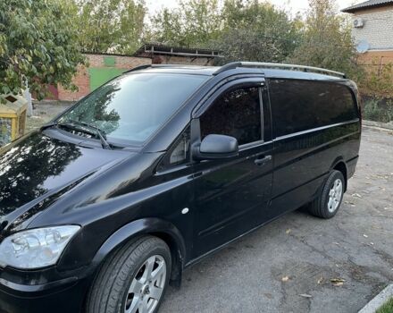 Черный Мерседес Вито, объемом двигателя 2.1 л и пробегом 298 тыс. км за 7000 $, фото 3 на Automoto.ua