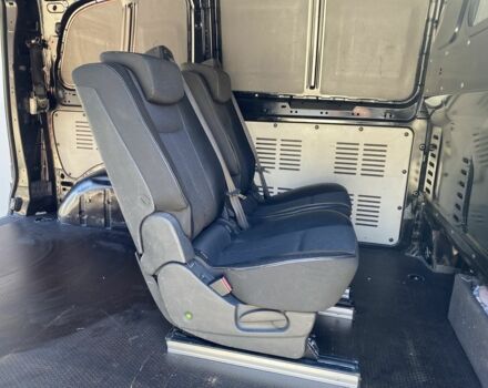 Черный Мерседес Вито, объемом двигателя 2.1 л и пробегом 140 тыс. км за 13500 $, фото 10 на Automoto.ua