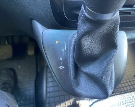 Черный Мерседес Вито, объемом двигателя 2.1 л и пробегом 140 тыс. км за 13500 $, фото 11 на Automoto.ua