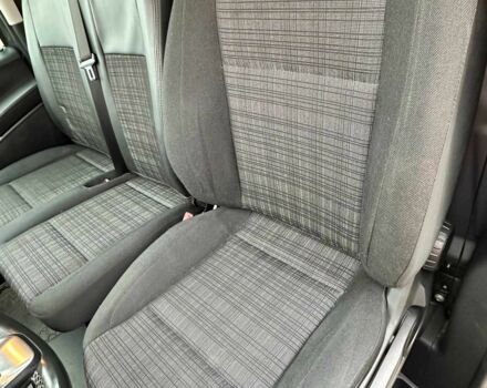 Черный Мерседес Вито, объемом двигателя 1.6 л и пробегом 111 тыс. км за 15000 $, фото 19 на Automoto.ua