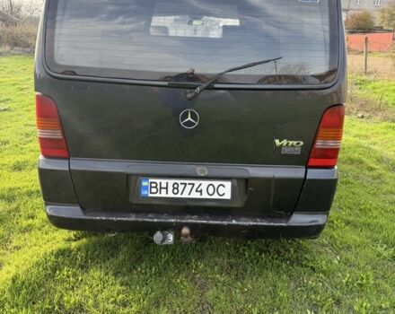 Черный Мерседес Вито, объемом двигателя 2.2 л и пробегом 320 тыс. км за 4200 $, фото 5 на Automoto.ua