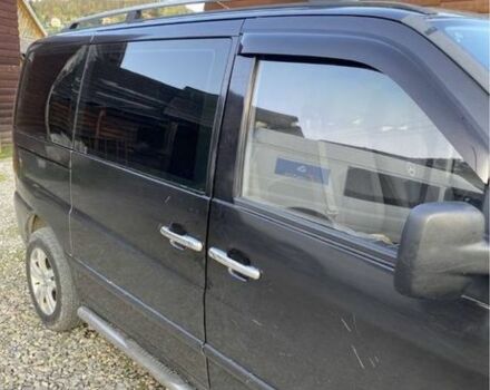 Чорний Мерседес Віто, об'ємом двигуна 2.2 л та пробігом 214 тис. км за 5800 $, фото 1 на Automoto.ua