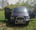 Черный Мерседес Вито, объемом двигателя 2.2 л и пробегом 350 тыс. км за 4000 $, фото 4 на Automoto.ua