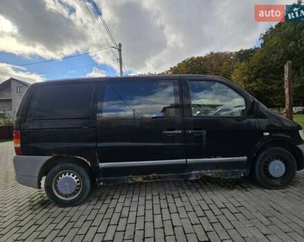Черный Мерседес Вито, объемом двигателя 2.15 л и пробегом 260 тыс. км за 2161 $, фото 3 на Automoto.ua