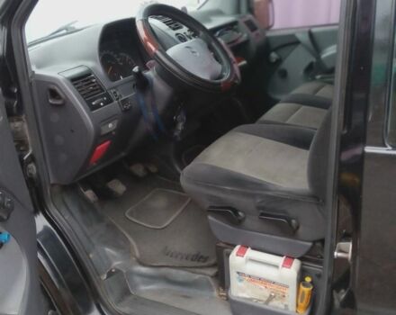 Чорний Мерседес Віто, об'ємом двигуна 2.2 л та пробігом 450 тис. км за 3600 $, фото 4 на Automoto.ua