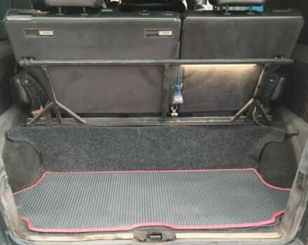 Чорний Мерседес Віто, об'ємом двигуна 2.1 л та пробігом 480 тис. км за 6700 $, фото 15 на Automoto.ua