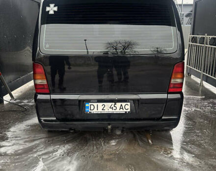 Черный Мерседес Вито, объемом двигателя 2.15 л и пробегом 515 тыс. км за 5250 $, фото 1 на Automoto.ua