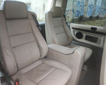 Черный Мерседес Вито, объемом двигателя 2.2 л и пробегом 340 тыс. км за 5100 $, фото 17 на Automoto.ua