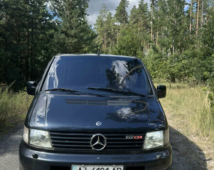 Черный Мерседес Вито, объемом двигателя 2.2 л и пробегом 330 тыс. км за 8000 $, фото 37 на Automoto.ua