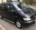 Черный Мерседес Вито, объемом двигателя 2.2 л и пробегом 288 тыс. км за 3000 $, фото 3 на Automoto.ua