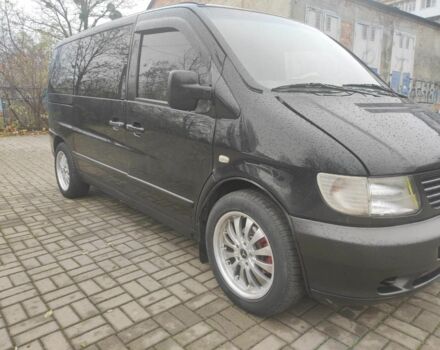 Черный Мерседес Вито, объемом двигателя 2.2 л и пробегом 340 тыс. км за 5100 $, фото 3 на Automoto.ua