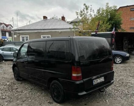 Черный Мерседес Вито, объемом двигателя 2.3 л и пробегом 340 тыс. км за 1900 $, фото 2 на Automoto.ua
