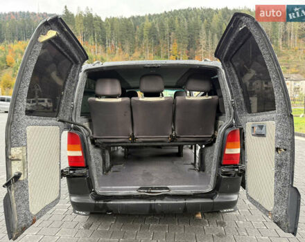 Черный Мерседес Вито, объемом двигателя 2.2 л и пробегом 370 тыс. км за 4699 $, фото 64 на Automoto.ua