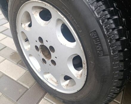 Черный Мерседес Вито, объемом двигателя 2 л и пробегом 340 тыс. км за 2699 $, фото 12 на Automoto.ua