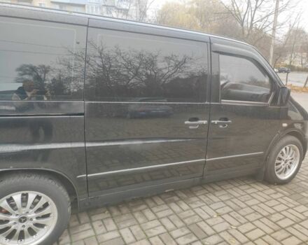 Черный Мерседес Вито, объемом двигателя 2.2 л и пробегом 340 тыс. км за 5100 $, фото 6 на Automoto.ua