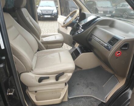 Черный Мерседес Вито, объемом двигателя 2.2 л и пробегом 340 тыс. км за 5100 $, фото 13 на Automoto.ua