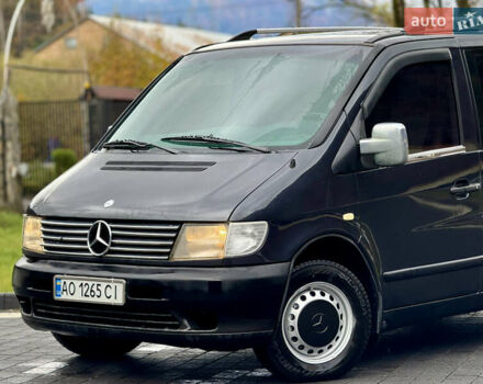 Черный Мерседес Вито, объемом двигателя 2.2 л и пробегом 370 тыс. км за 4699 $, фото 6 на Automoto.ua