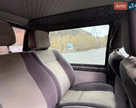 Черный Мерседес Вито, объемом двигателя 2.2 л и пробегом 370 тыс. км за 4699 $, фото 58 на Automoto.ua