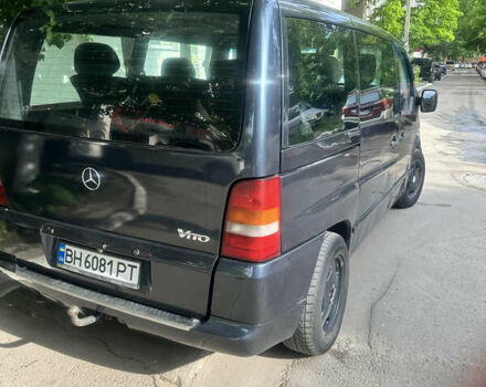 Черный Мерседес Вито, объемом двигателя 2.15 л и пробегом 300 тыс. км за 4500 $, фото 10 на Automoto.ua
